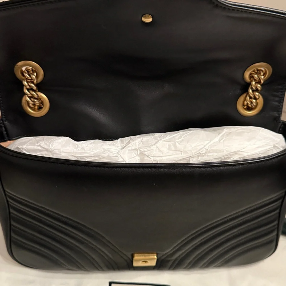 Gucci Black Quilted Marmont w/Gold Hardware - Picture 12 of 16
